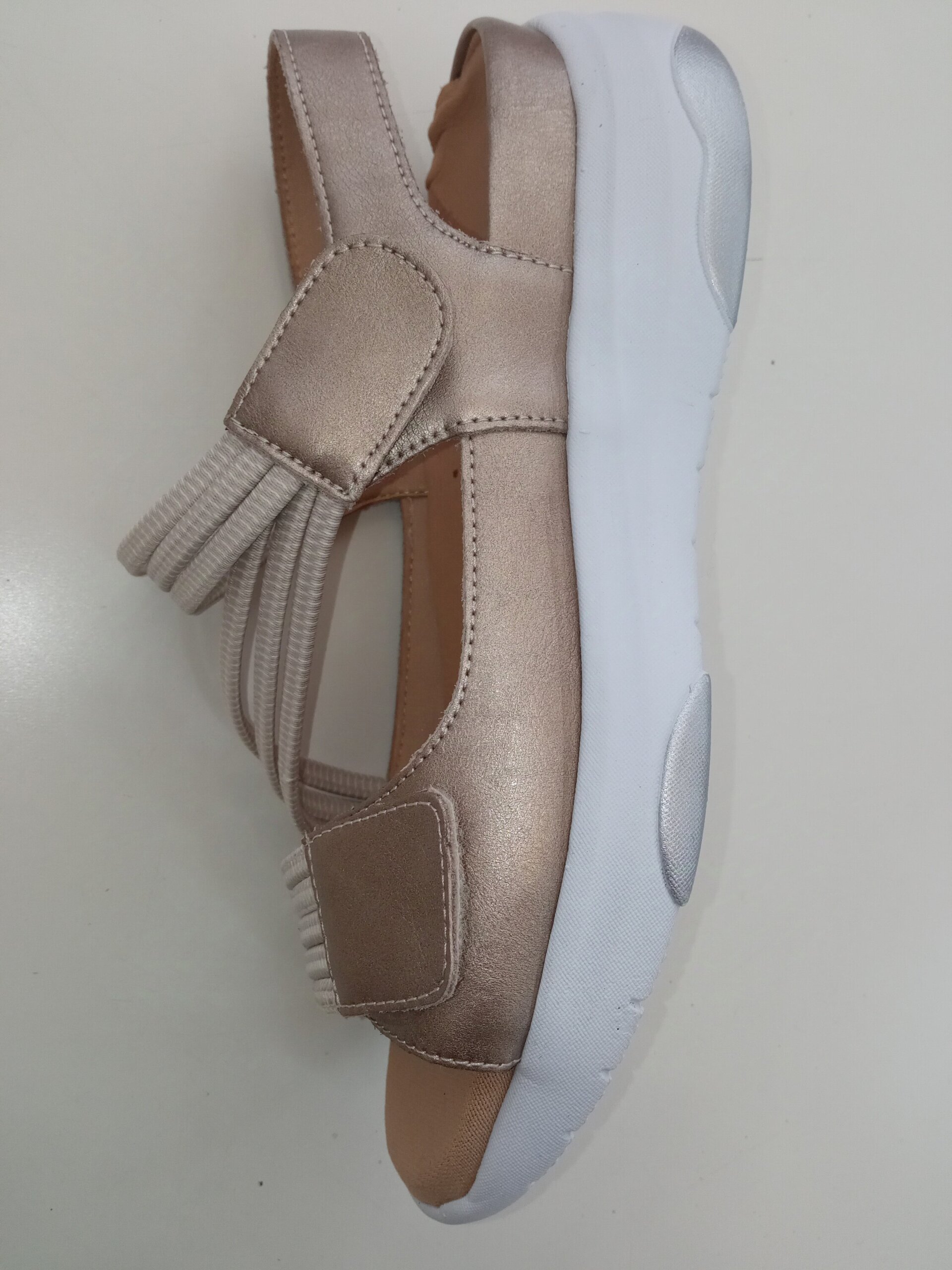 Calzado de mujer, sandalias - 1